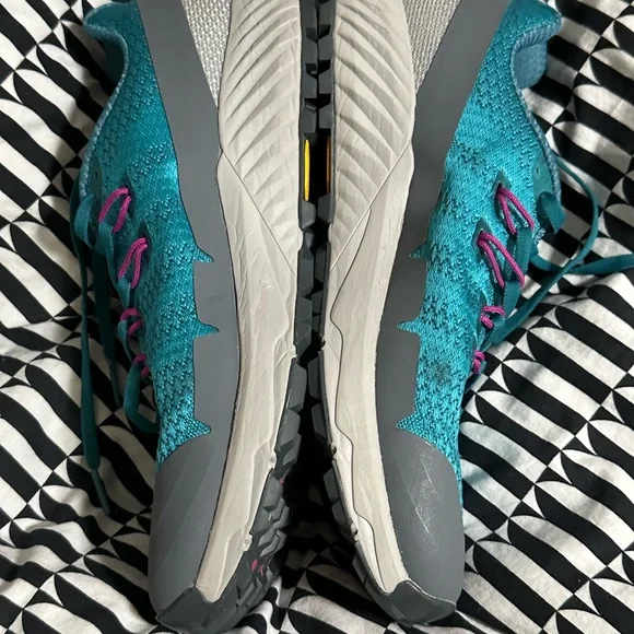 BNWOT Merrell Blue and Gray Athletic Shoes Lightweight Mesh Design - Picture 3 of 5